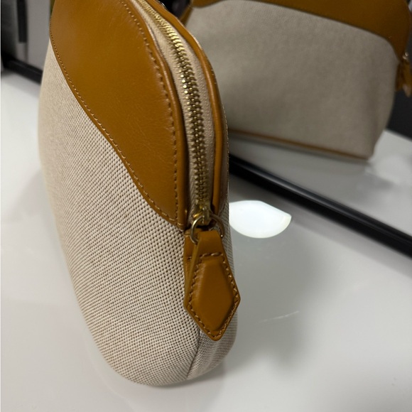 Paravel Toiletry Bag - Picture 7 of 17